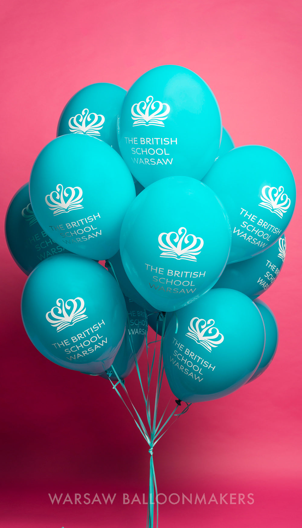 Balony lateksowe od Warsaw balloonmakers z nadrukiem logo z helem dla British School warsaw
