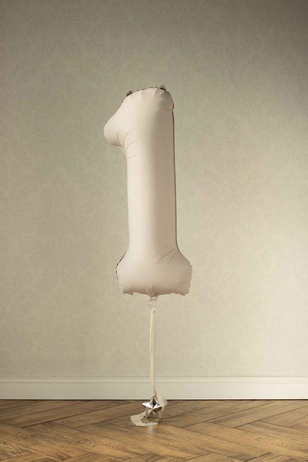 Balon z helem, beżowy matowy, XXL 86 cm, długolatający - cyfra 1