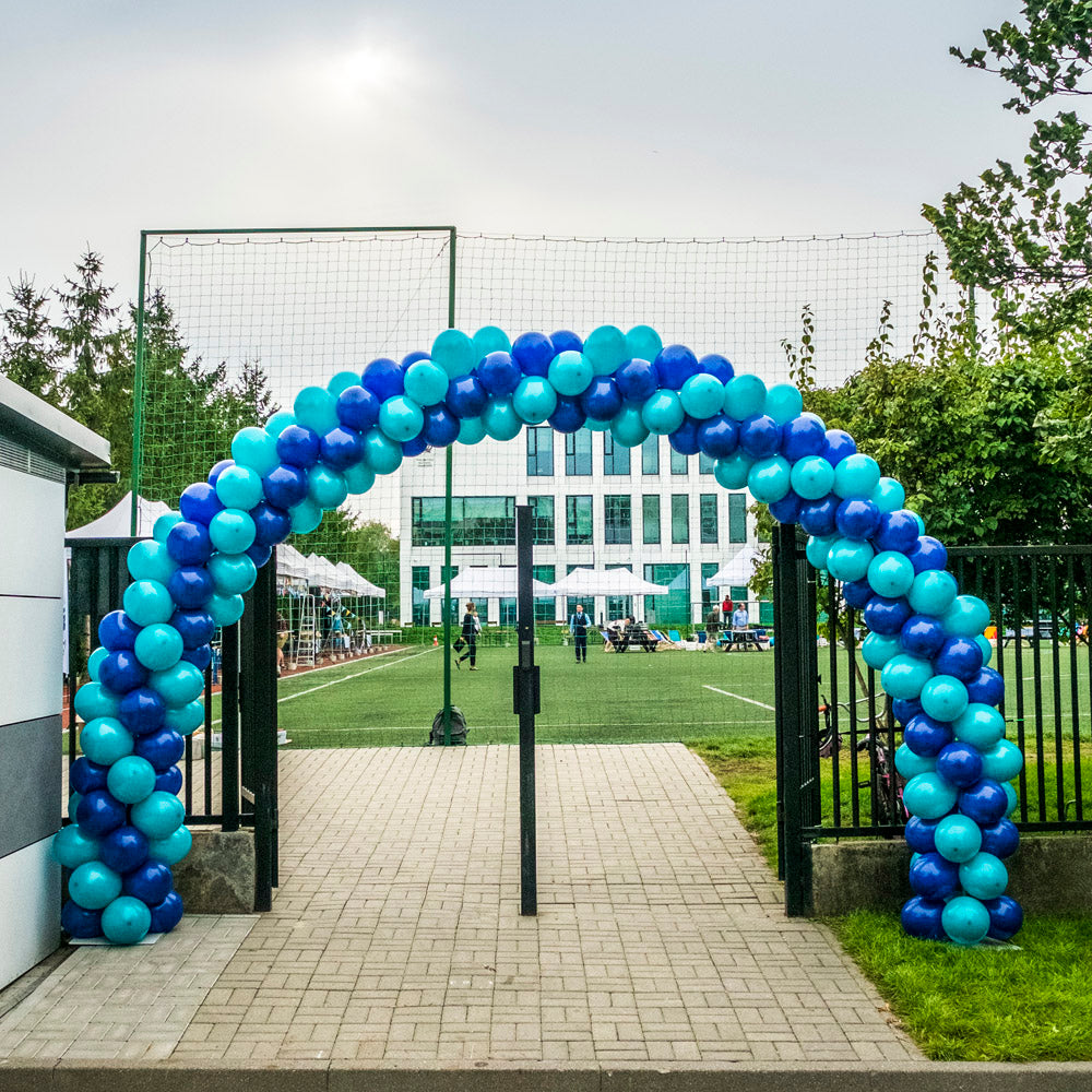 girlanda balonowa na łuku dla szkoły british school of warsaw