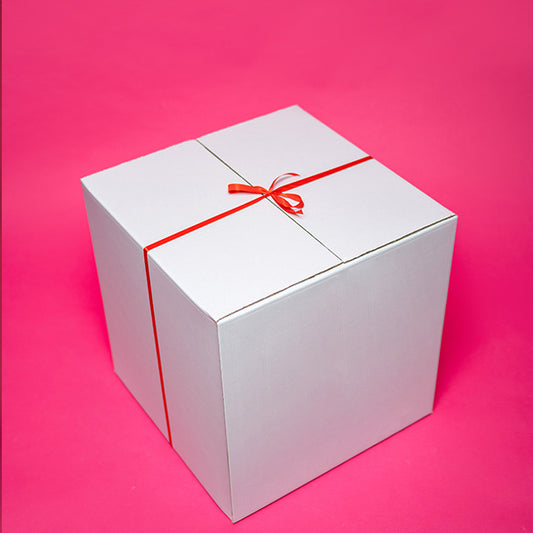 Karton prezentowy, pudełko box, 52x52cm - z bibułką i wstążką dekoracyjną