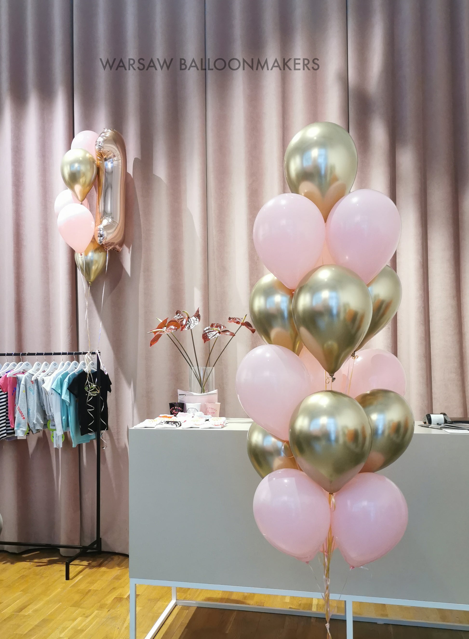 Bukiet balonowy z helem,7 złoty chrome i 9 pastelowy jasny różowy - Warsaw balloonmakers